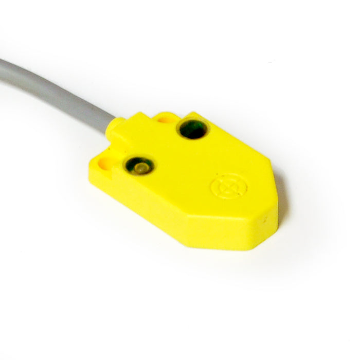 LQP1-0603P-A3U2T – HTM Sensors Long Range Proximity Sensor Square Type Plastic Shielded 3 mm Range PNP NO
